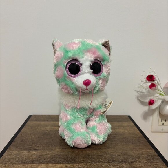 🌈 Adorable Rainbow Stuffed Animal Plush 🌈 - Picture 4 of 4